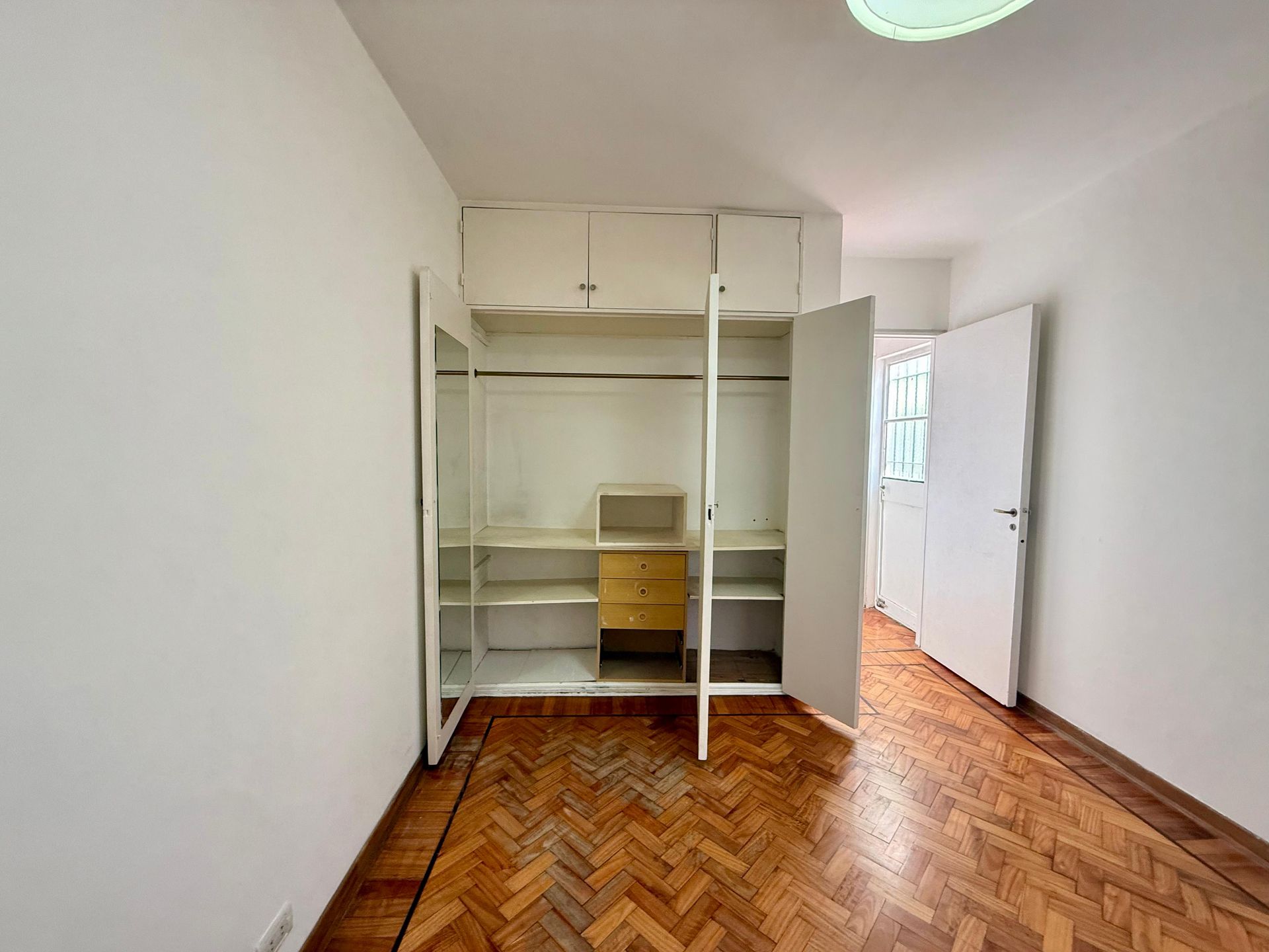 VENTA 2 ambientes c/terraza TODO LUZ, APTO CREDITO