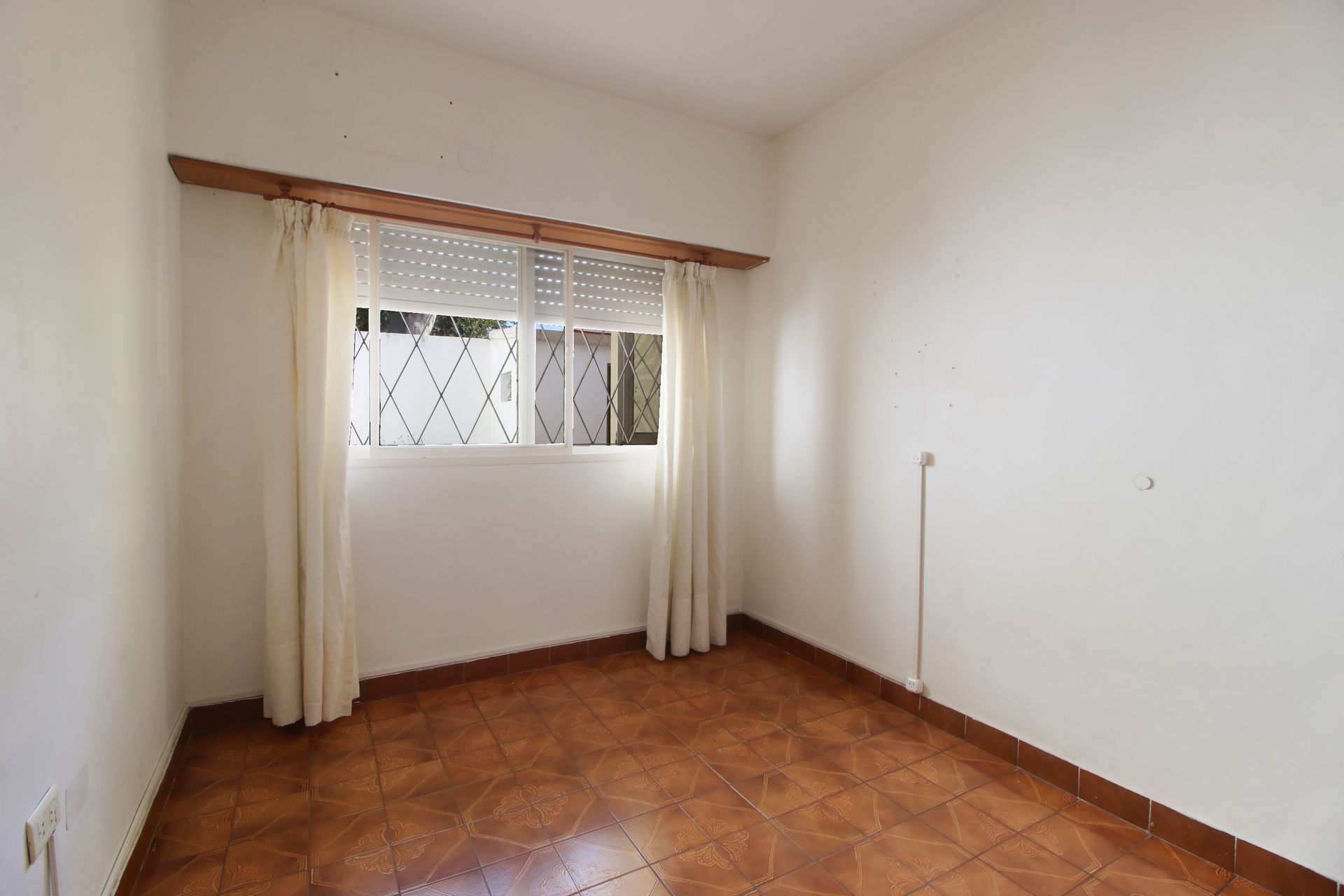 Venta - Casa 5 Ambientes - 2 Unidades - Olivos