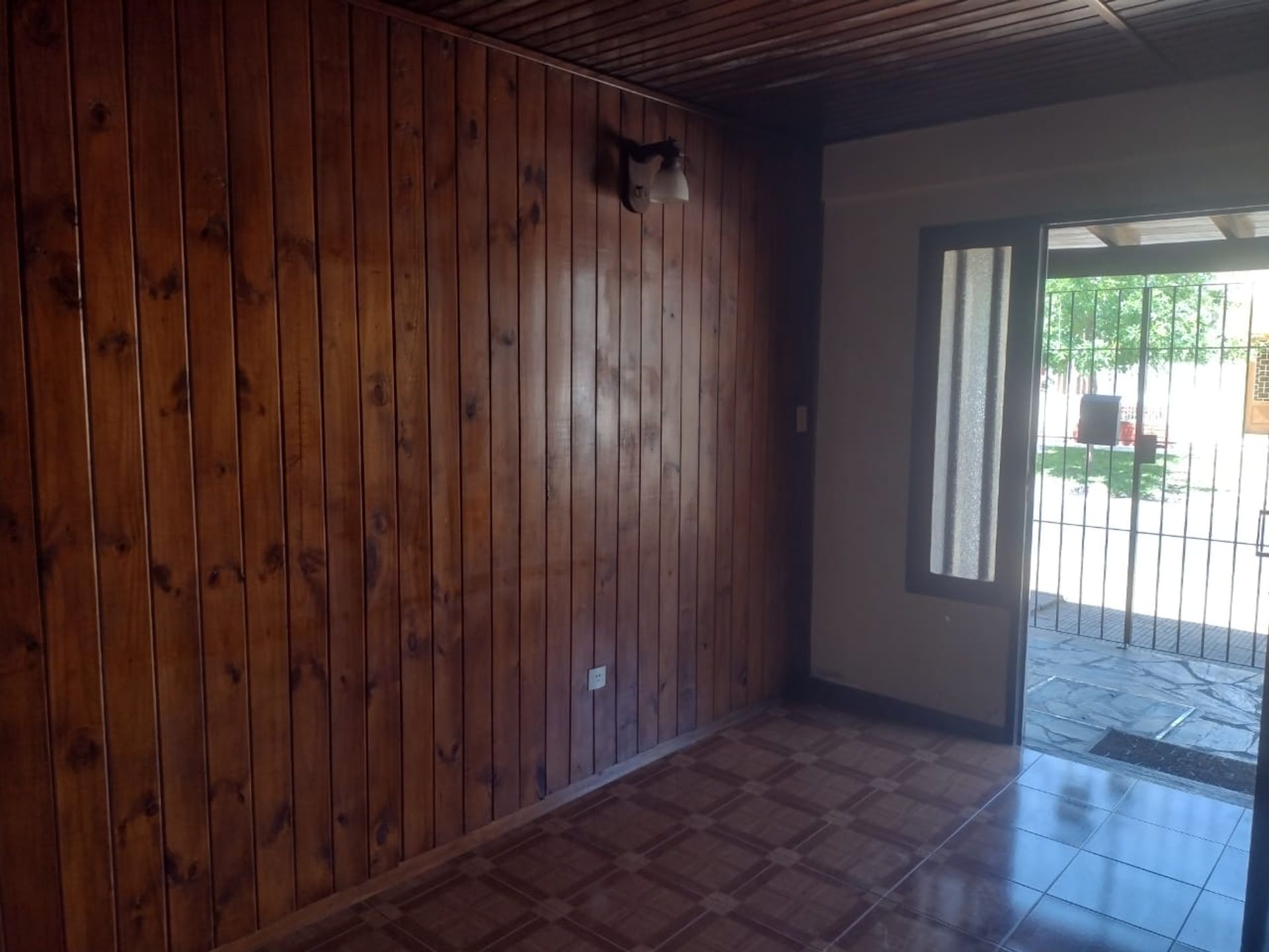 Venta 2 Casas En Munro Con Pileta Y Parrilla