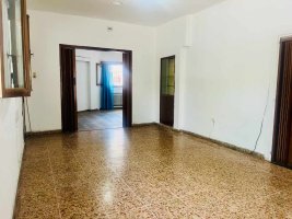 House for Sale with Workshop and Independent Apartment, Villa Martelli