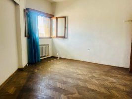 House for Sale with Workshop and Independent Apartment, Villa Martelli
