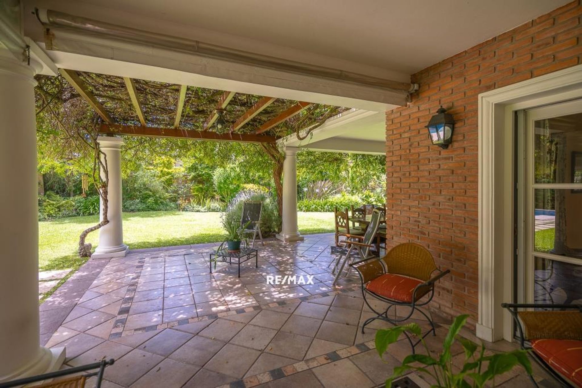 Venta casa 7 amb pileta,parque,parrilla, Beccar