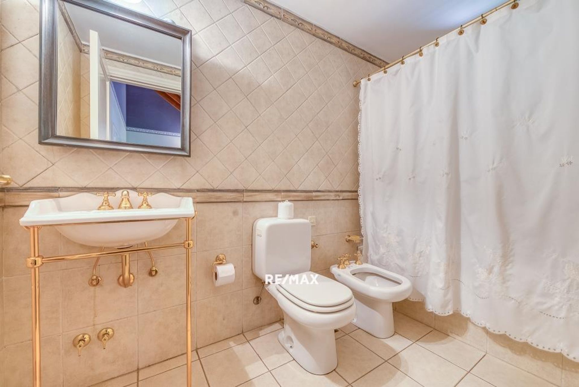Venta casa 7 amb pileta,parque,parrilla, Beccar