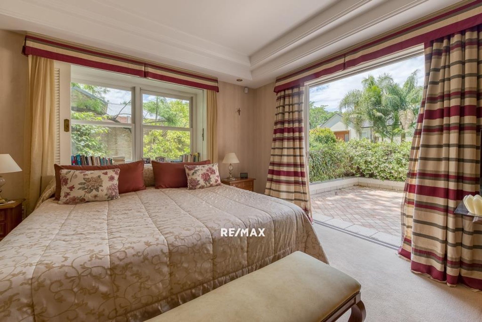 Venta casa 7 amb pileta,parque,parrilla, Beccar