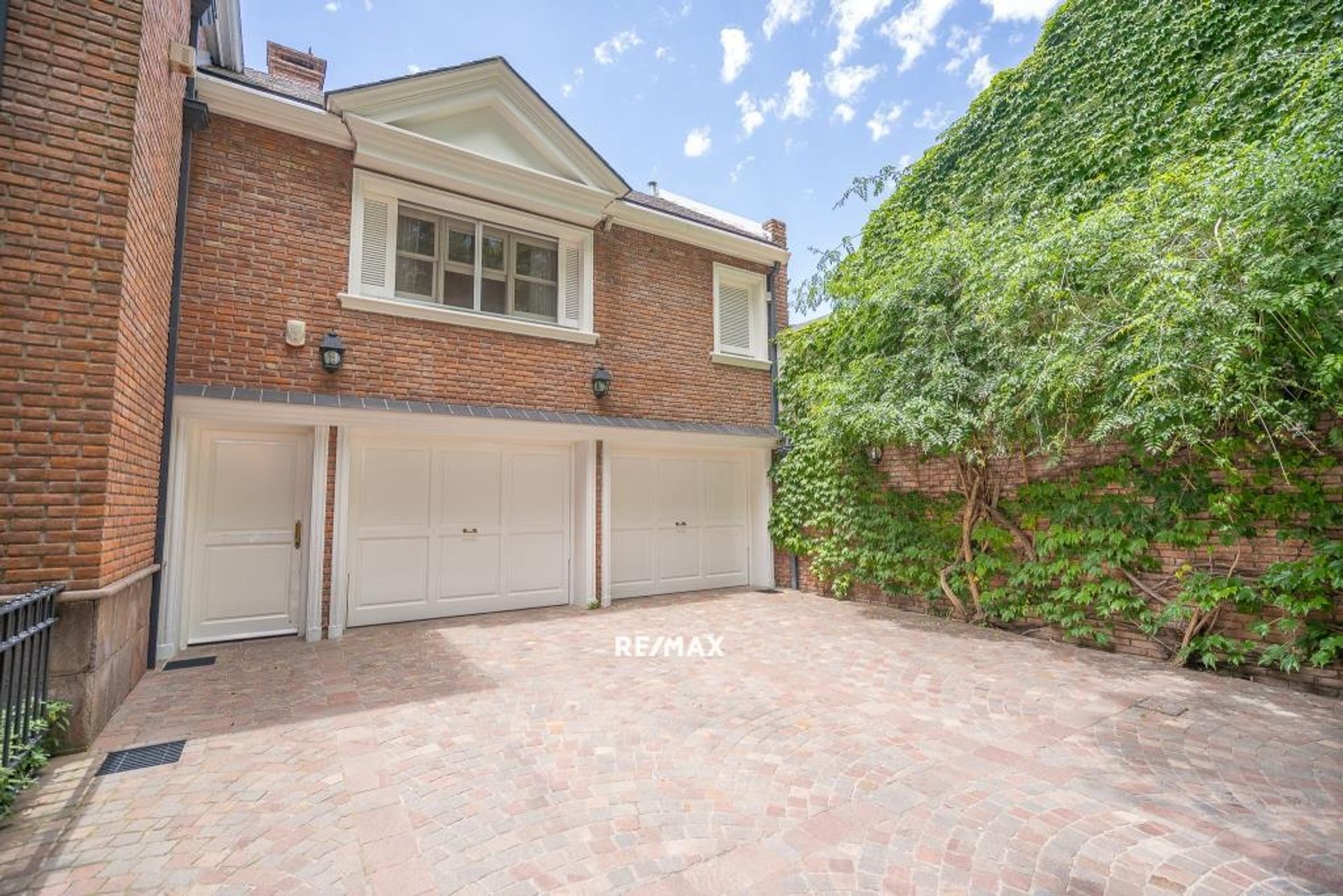 Venta casa 7 amb pileta,parque,parrilla, Beccar
