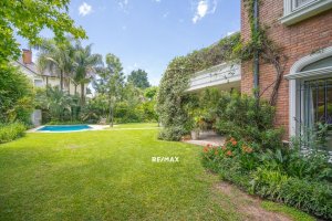 Venta casa 7 amb pileta,parque,parrilla, Beccar