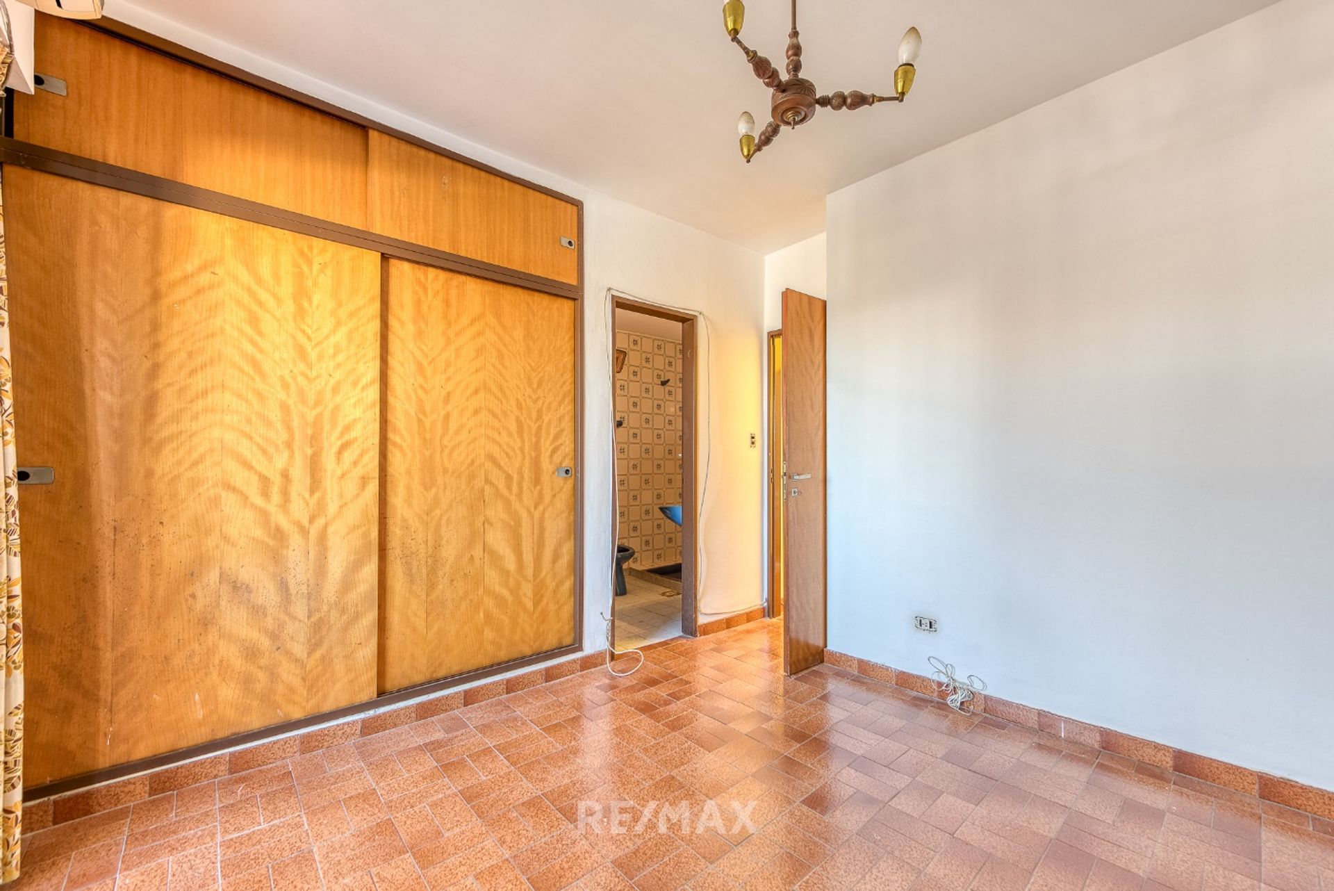 Venta casa con jardín en La Lucila gran potencial!