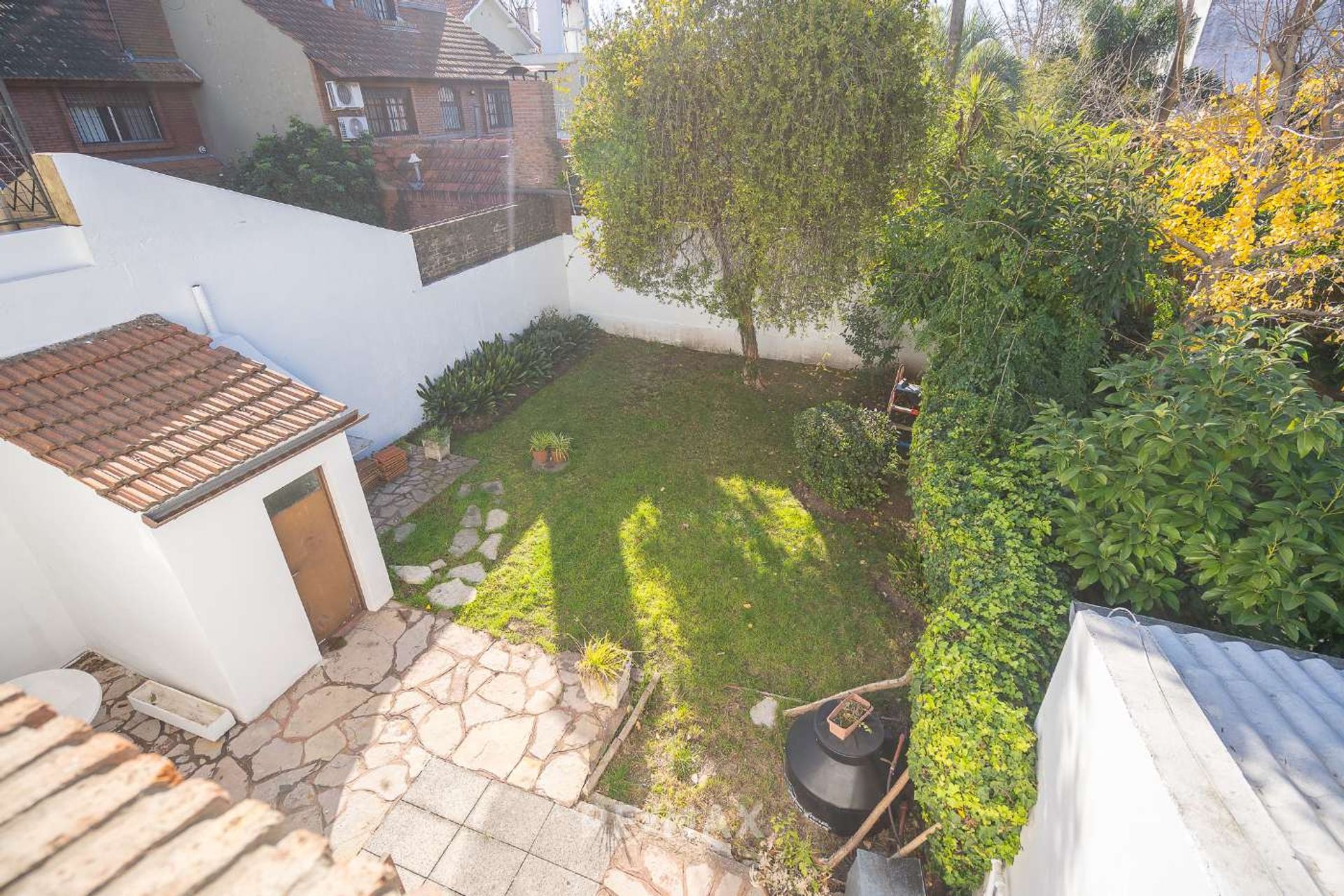 Venta casa con jardín en La Lucila gran potencial!