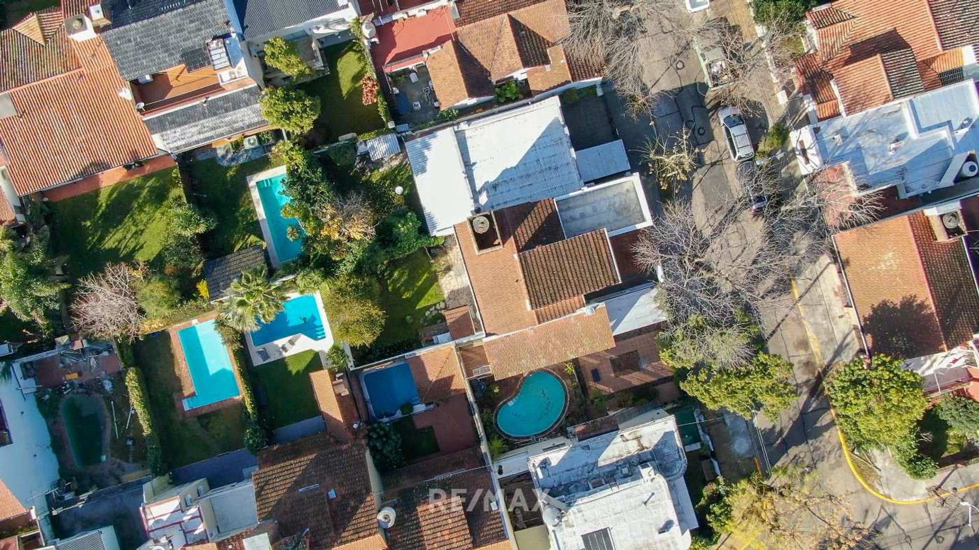 Venta casa con jardín en La Lucila gran potencial!
