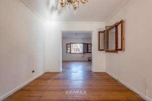 Venta casa con jardín en La Lucila gran potencial!