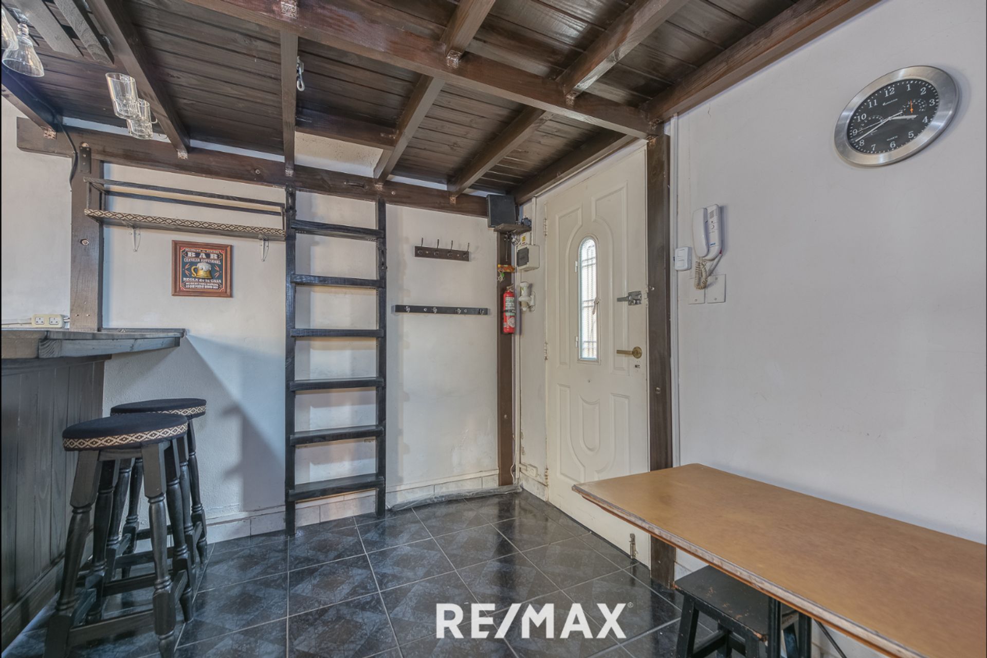 Venta PH Beccar 2 ambientes PB con Patio y Quincho