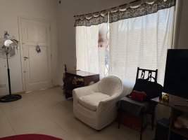 Front-facing 3-room sale, patio, grill, Munro