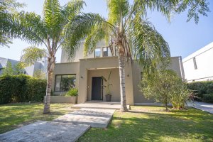 Venta Casa 4 Amb en San Isidro Labrador Vista Golf
