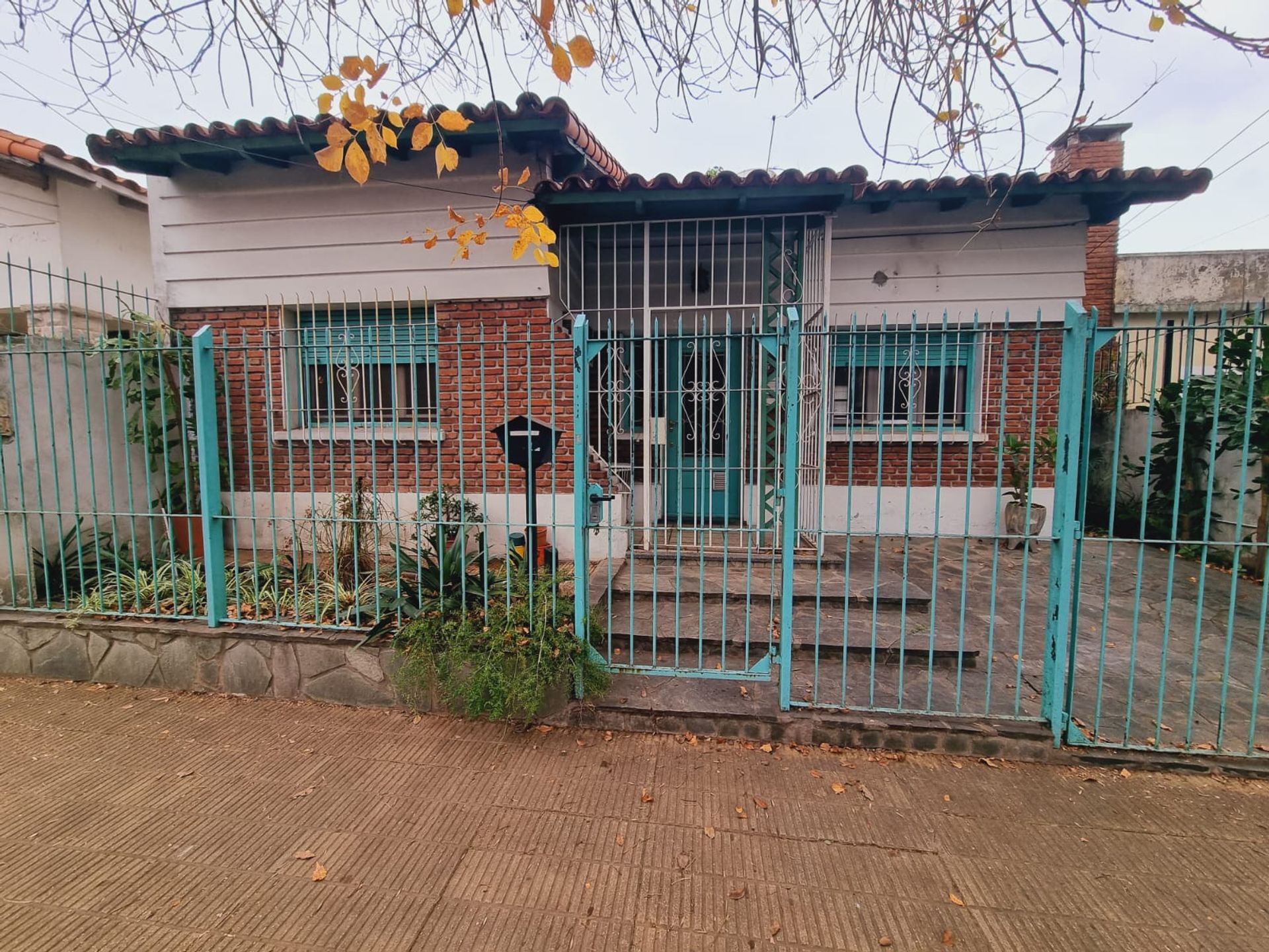 VENTA-CASA 3amb en San Isidro c/Patio y parrilla