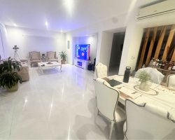 VENTA Casa a la laguna en Los Alisos – Nordelta