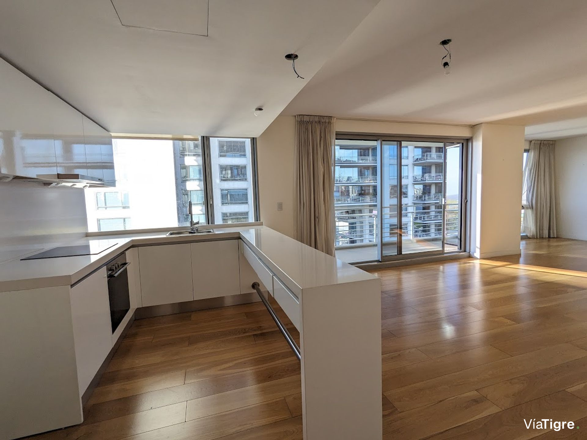 Alquiler departamento torre Al RIO Vicente Lopez