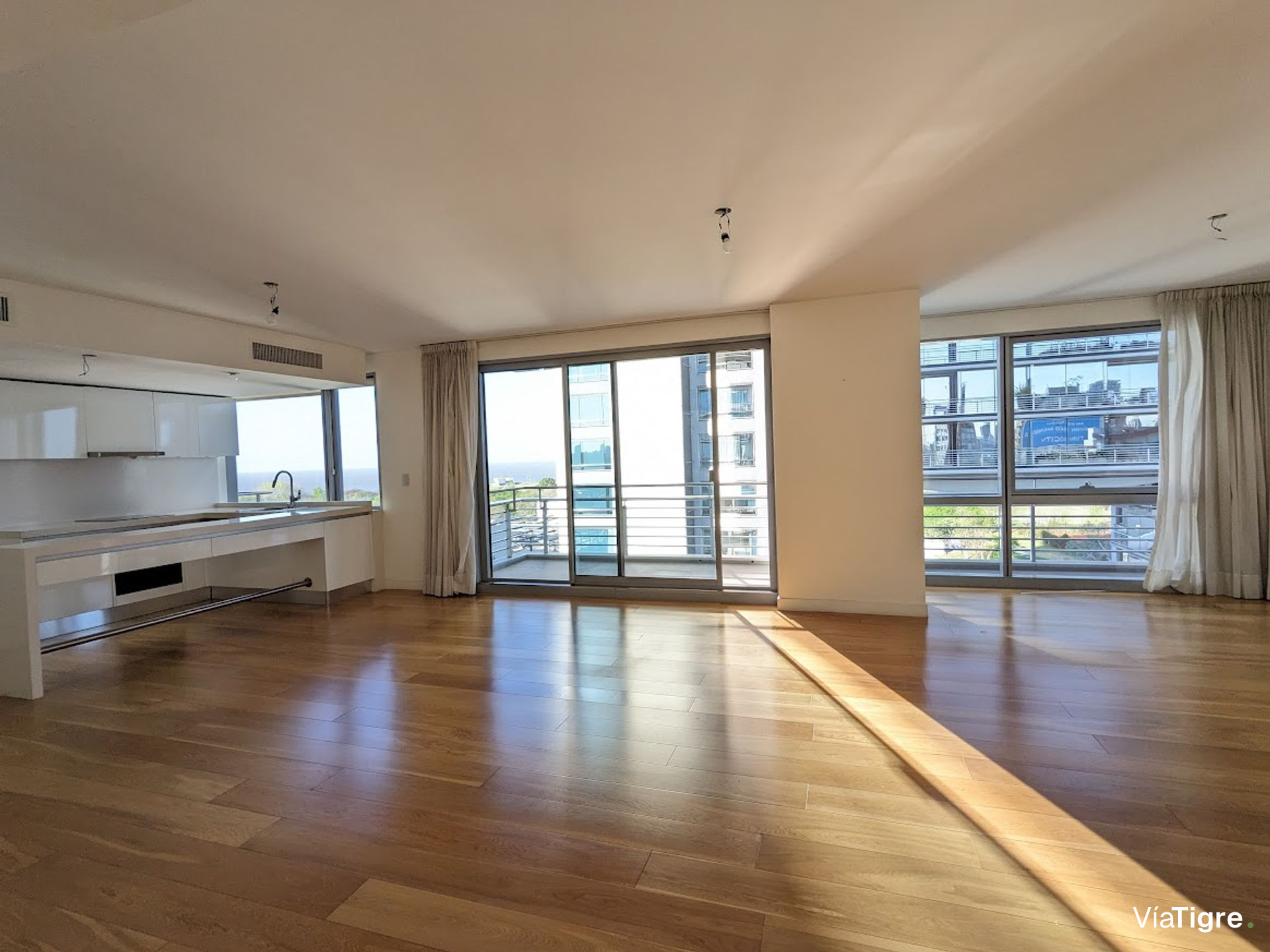 Alquiler departamento torre Al RIO Vicente Lopez