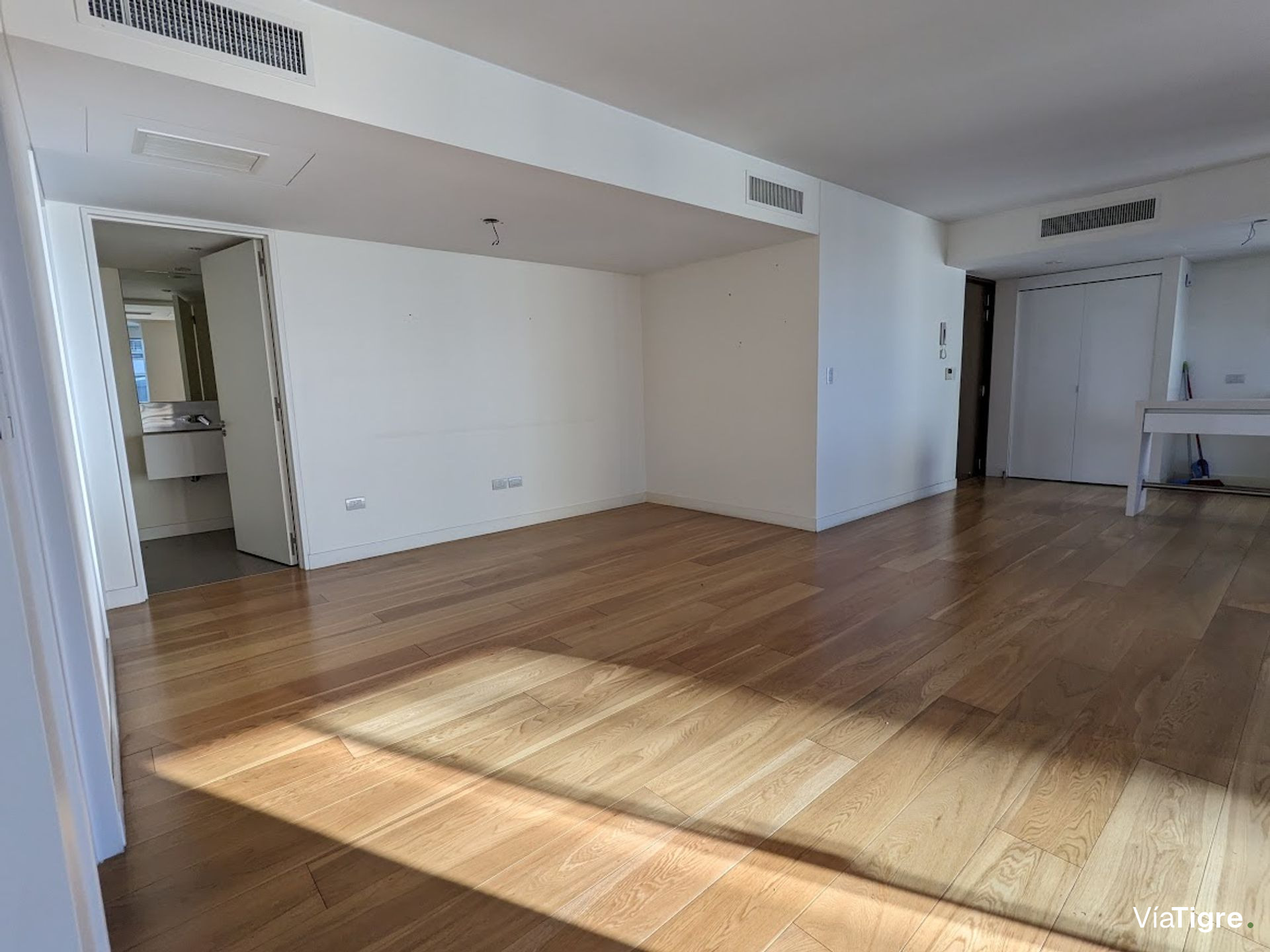 Alquiler departamento torre Al RIO Vicente Lopez