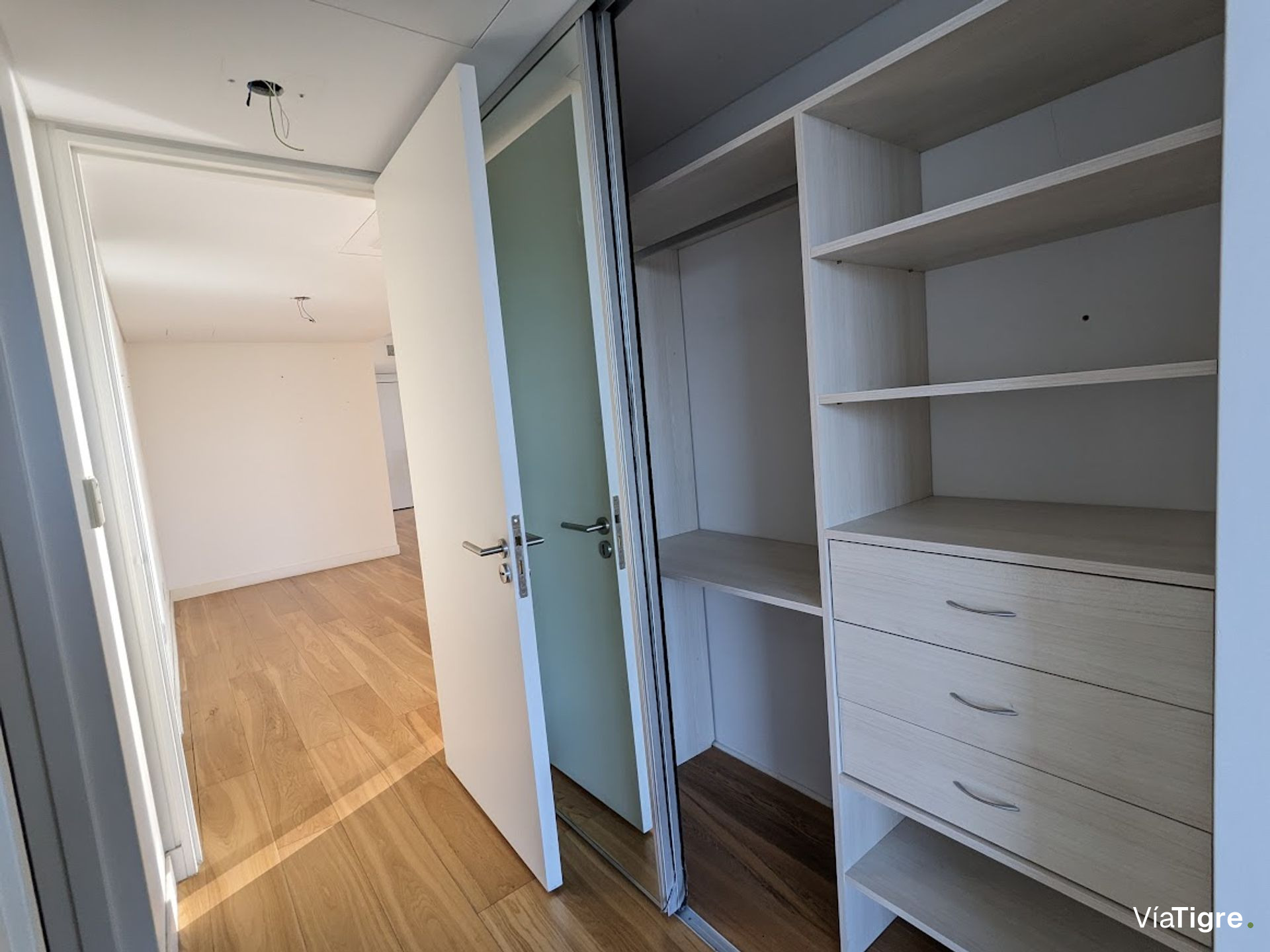 Alquiler departamento torre Al RIO Vicente Lopez