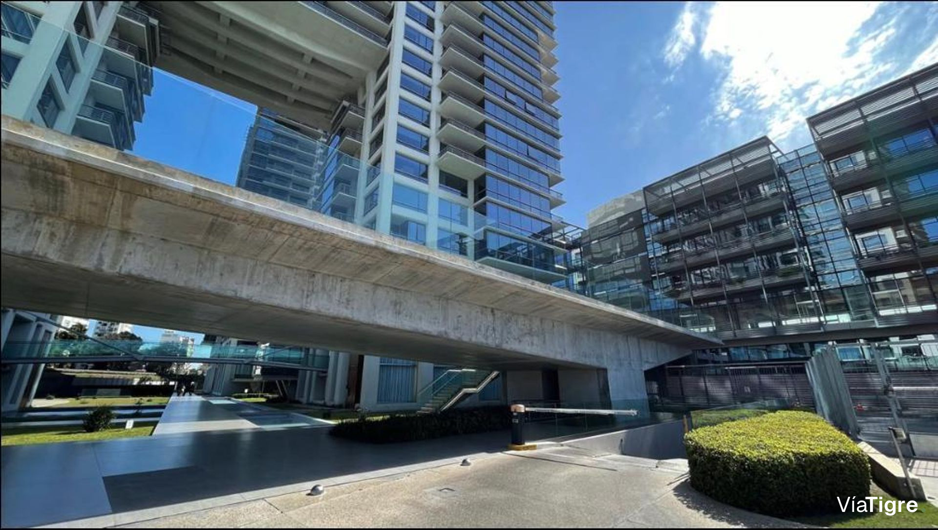 Alquiler departamento torre Al RIO Vicente Lopez