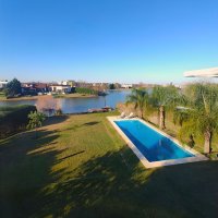 Casa con vista a la Laguna en Barrio San Marco
