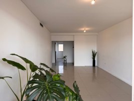 Depto 3 ambientes con Jardín propio en Vila Vela