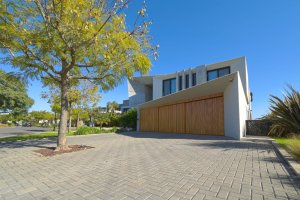 Exclusiva Casa en Venta El Golf Nordelta Al Agua