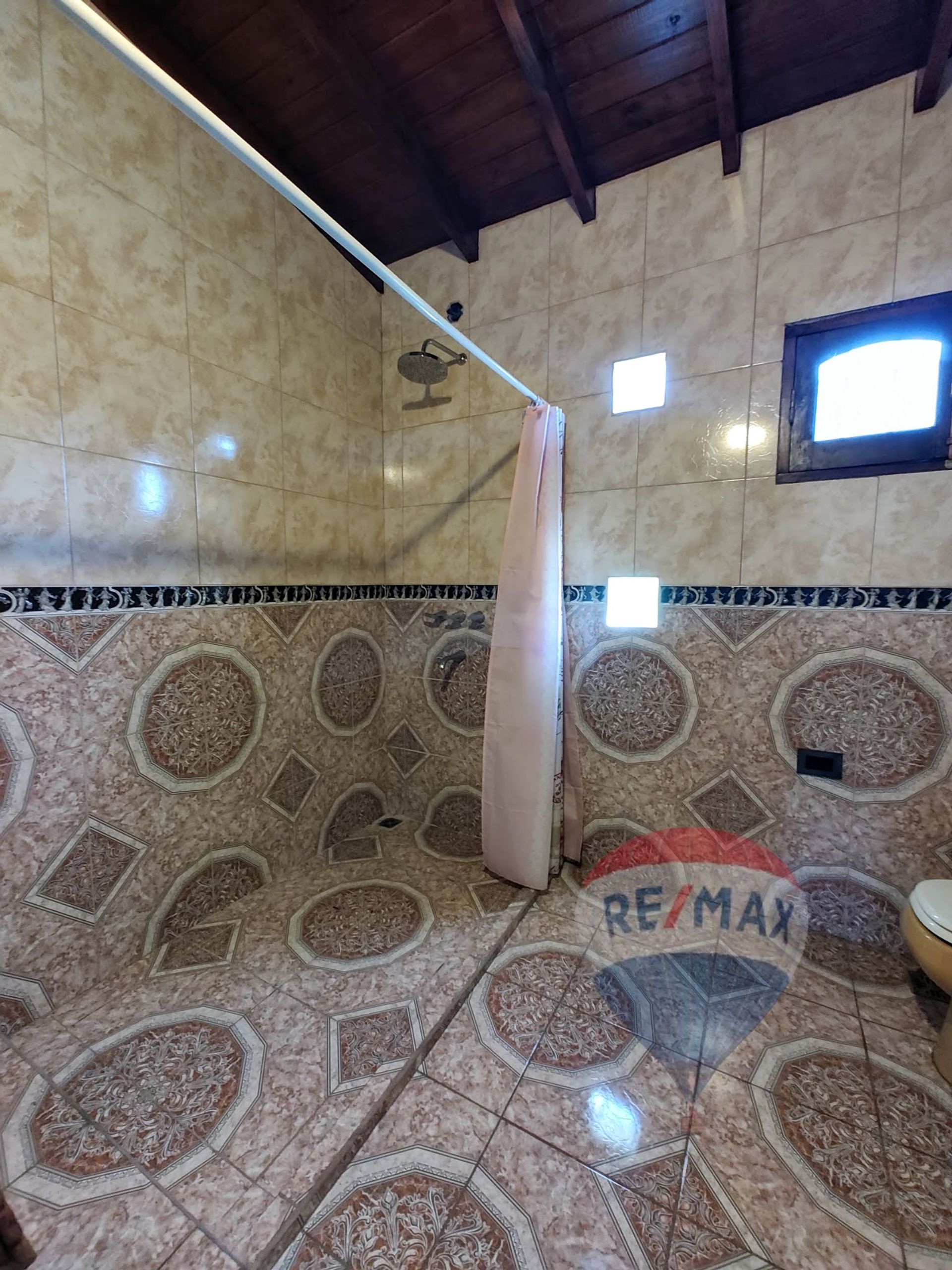 Venta Casa 3 Dormitorios 2 Baños En Benavidez