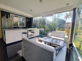 House for sale: 4 bedrooms by the river at Boatcenter