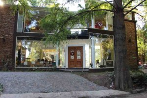 House for sale: 4 bedrooms by the river at Boatcenter