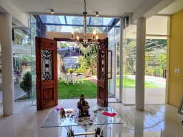 House for sale: 4 bedrooms by the river at Boatcenter