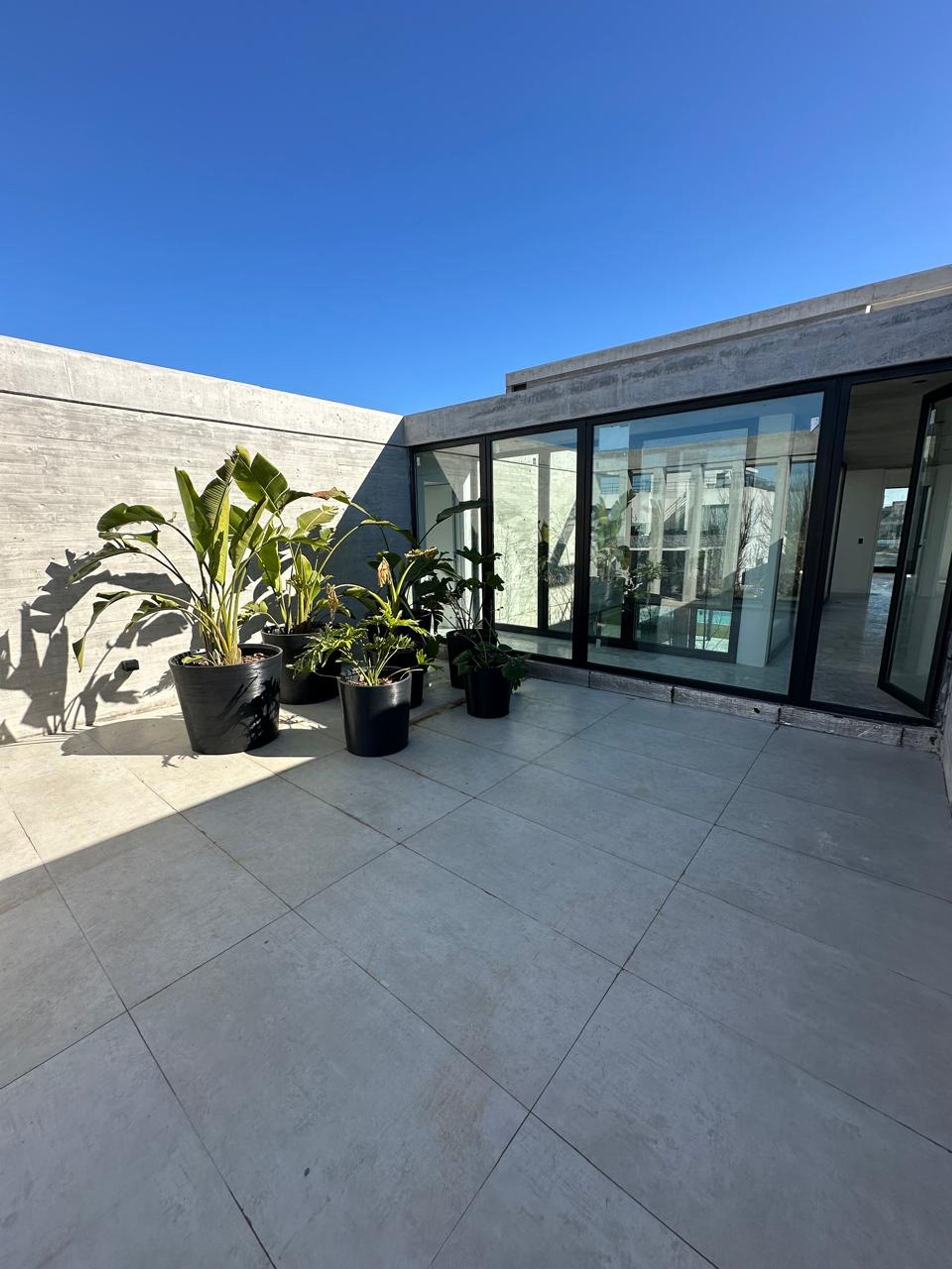 Exclusiva Casa en Venta al Lago Virazon Nordelta