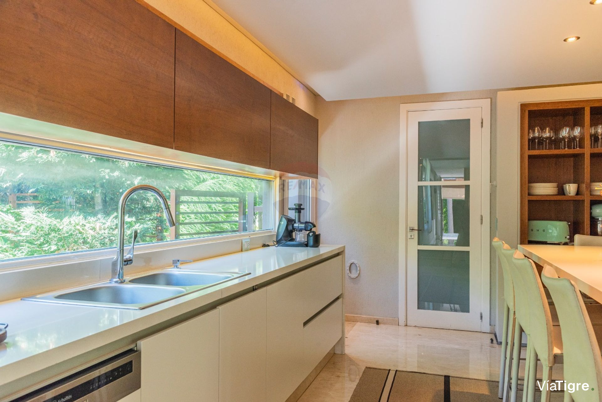 Venta Casa 7 Amb En Cabos Del Lago Nordelta