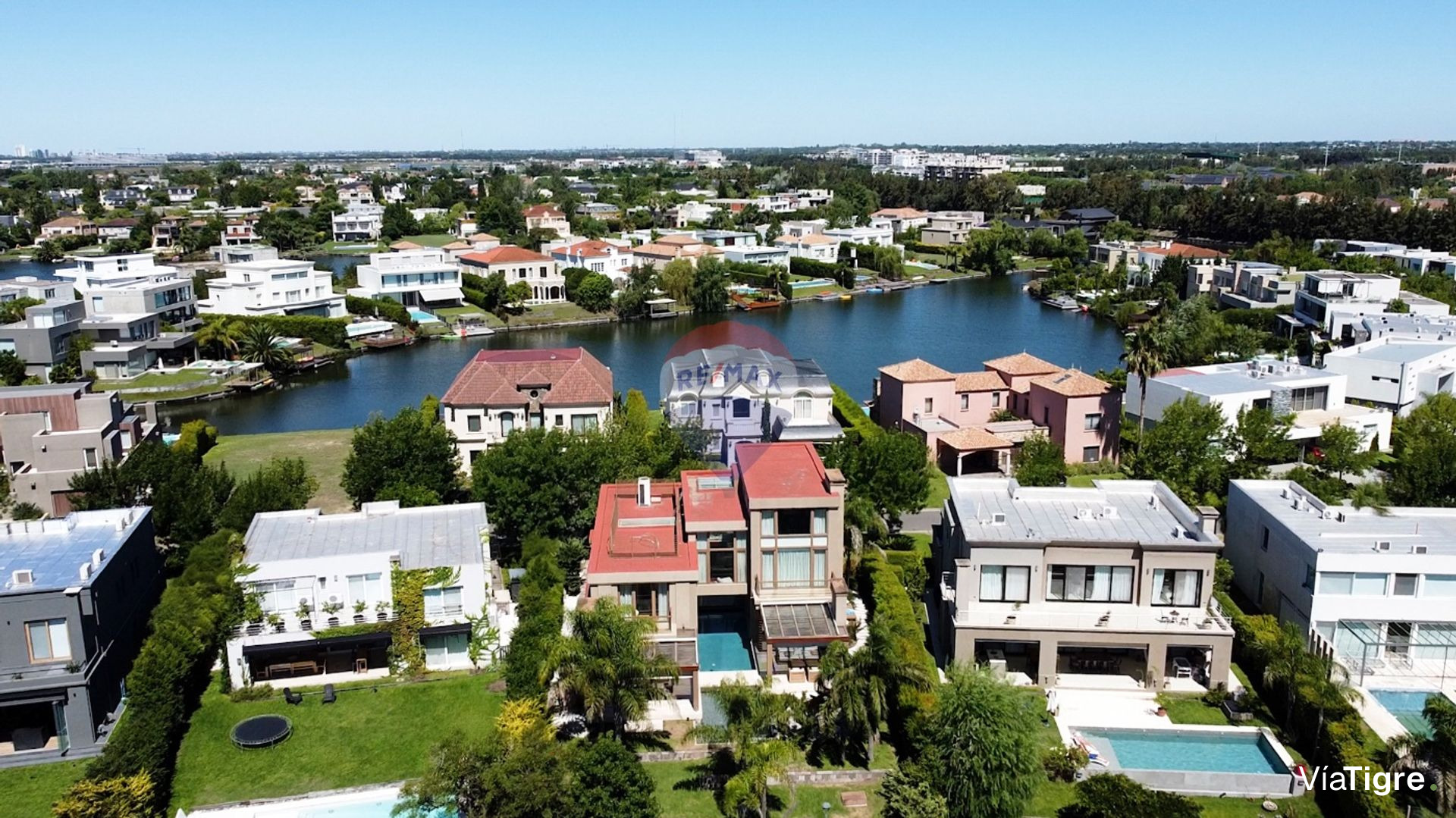 Venta Casa 7 Amb En Cabos Del Lago Nordelta