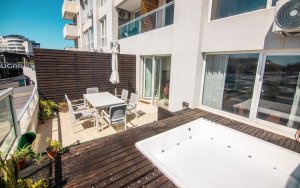 DEPTO en la bahía con jacuzzi privado