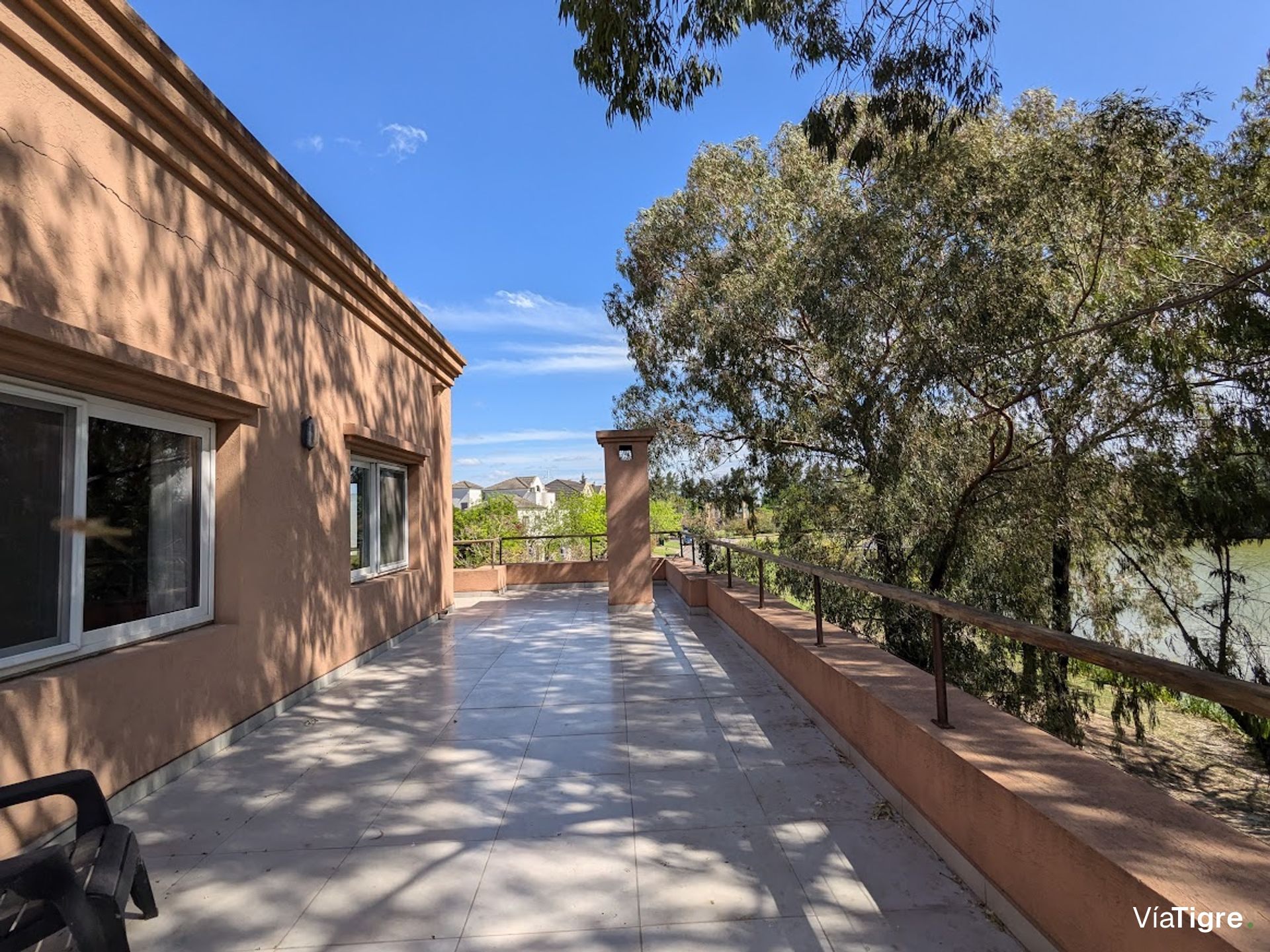 Casa alquiler temp 6 amb amoblada Nordelta laguna