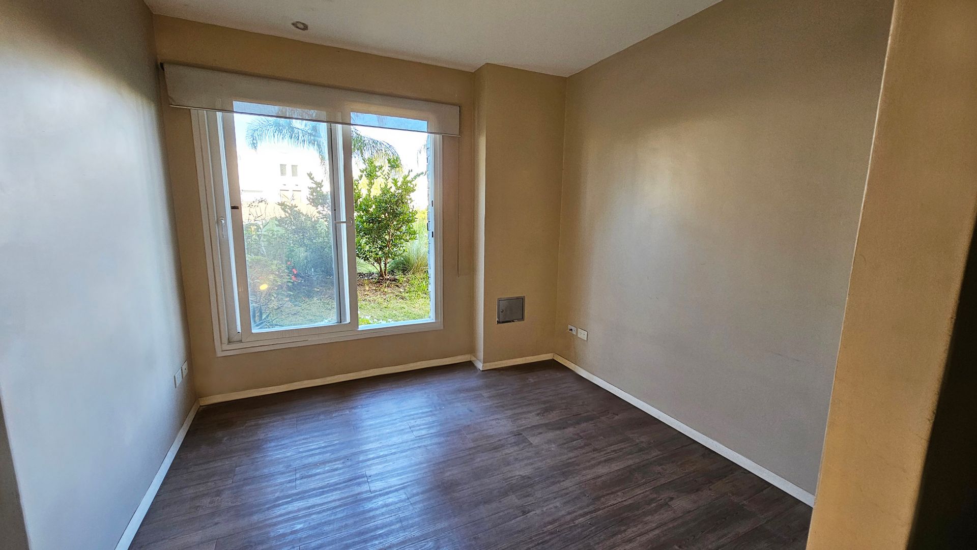 Venta 3 ambientes con Jardín en Antares