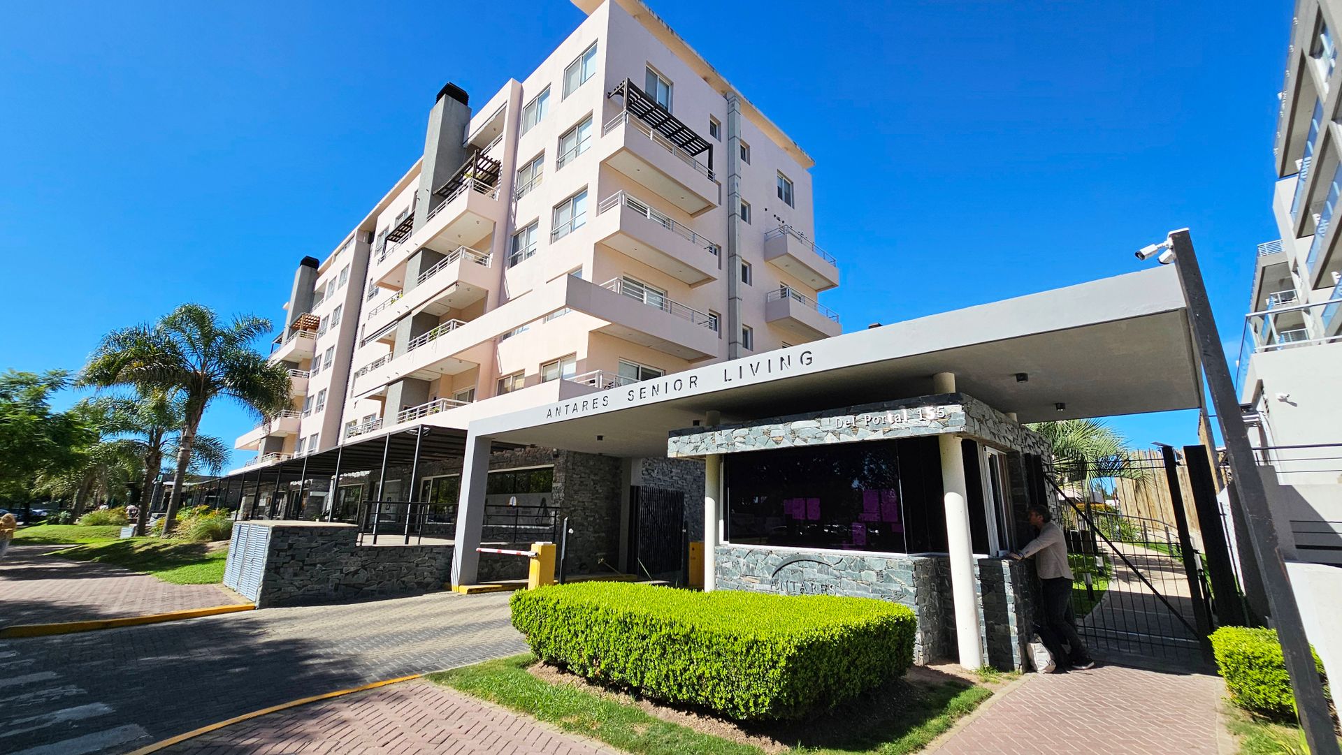 Venta 3 ambientes con Jardín en Antares