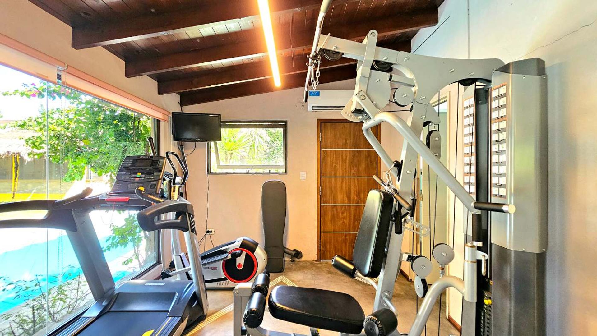 Venta Importante Casa 650 m2 cub en Vicente Lopez