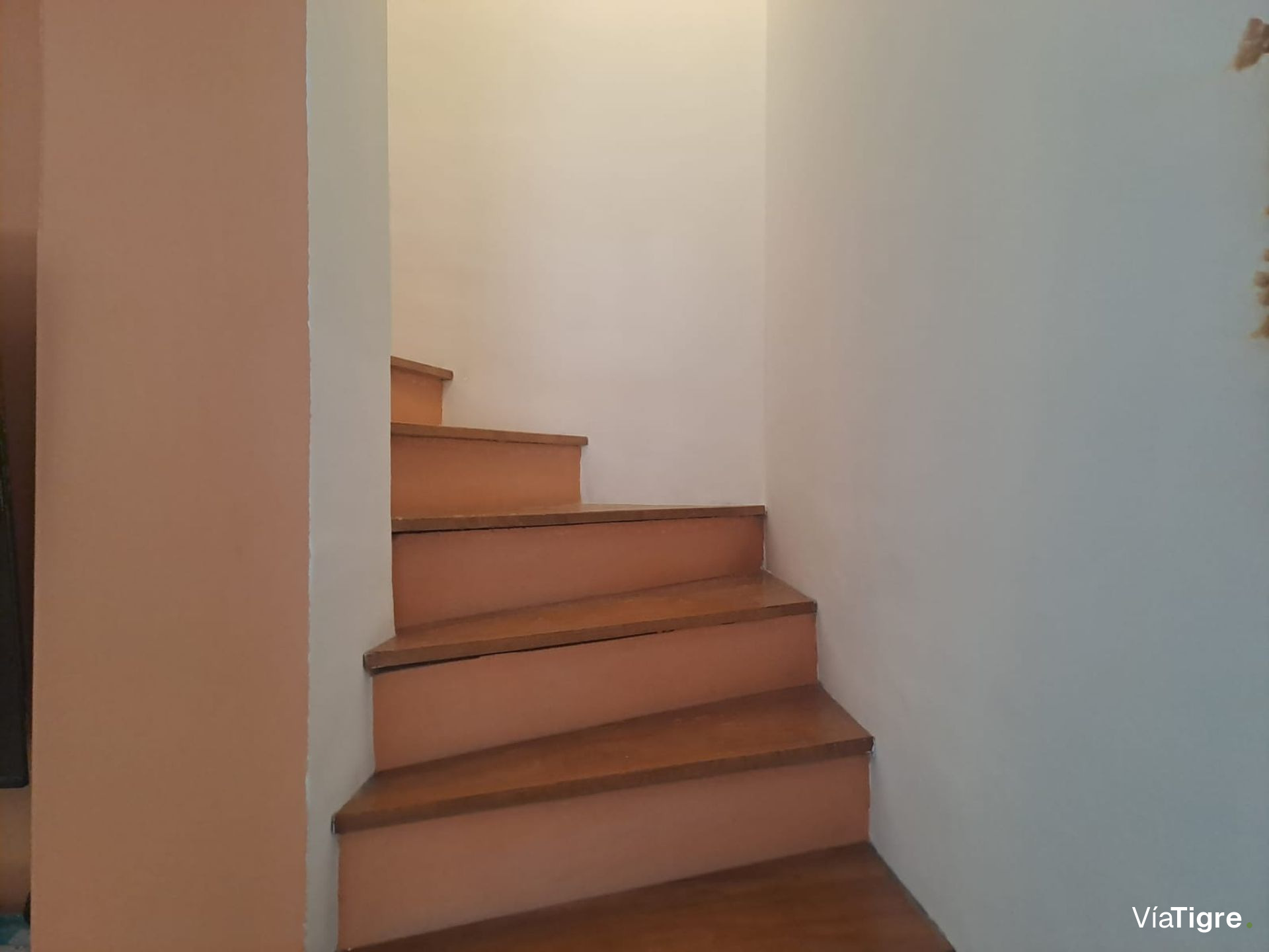 Venta Duplex Carapachay 2 Dormitorios + Buhardilla