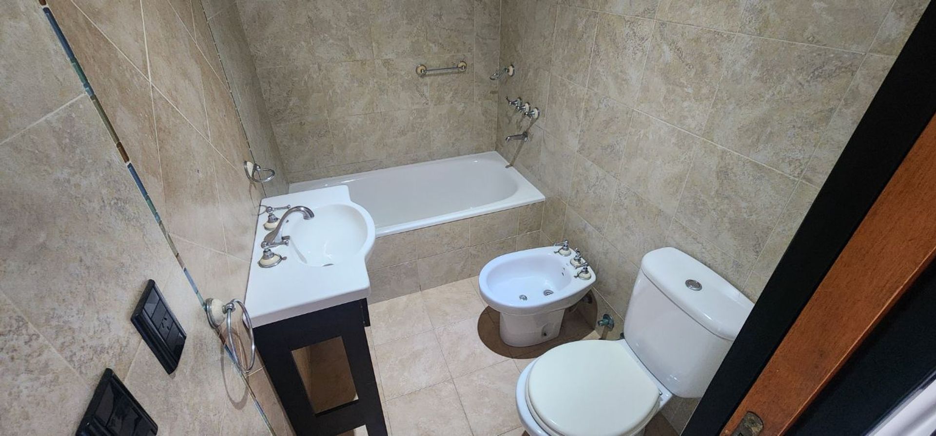 Depto 4 amb en venta en Florida cochera balcón