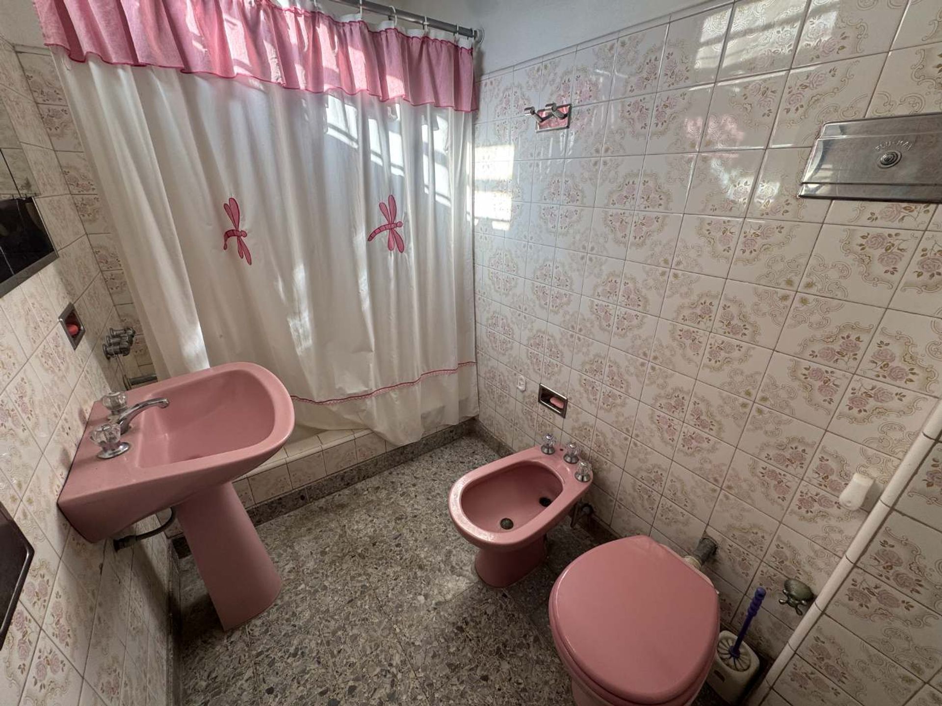 Venta casa Martelli multifamiliar local y cochera