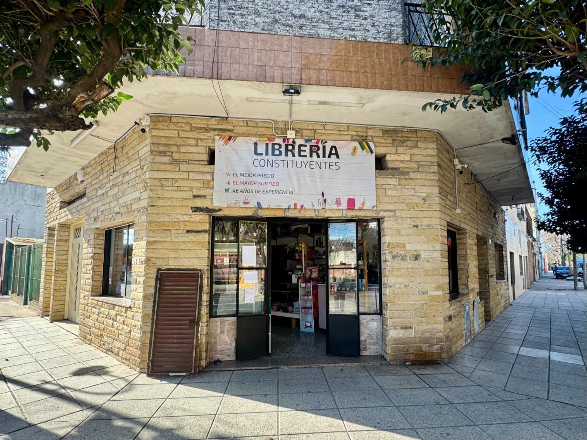 Venta casa Martelli multifamiliar local y cochera