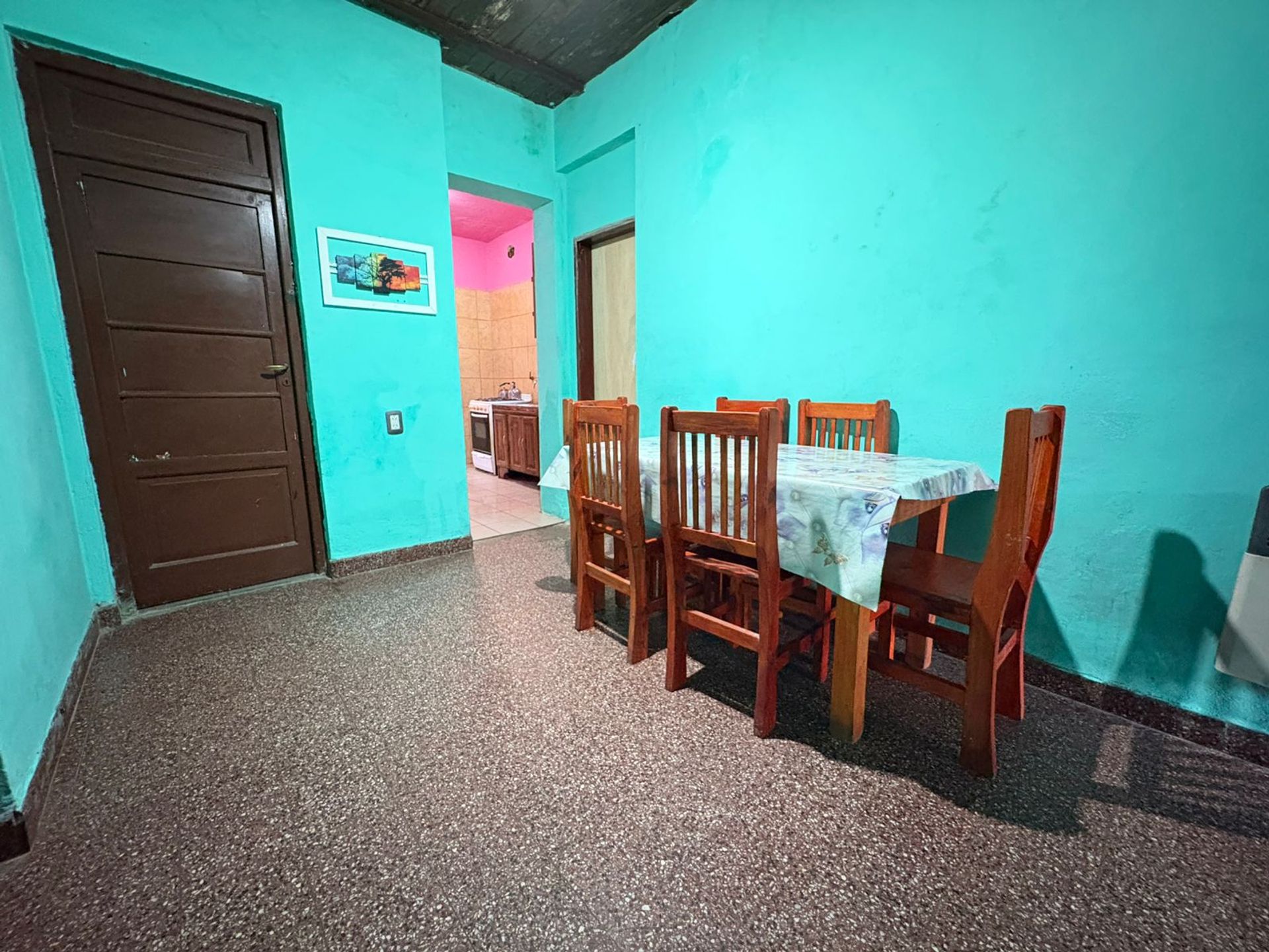 4-Room House for Sale with Patio and Garage in V. Lopez