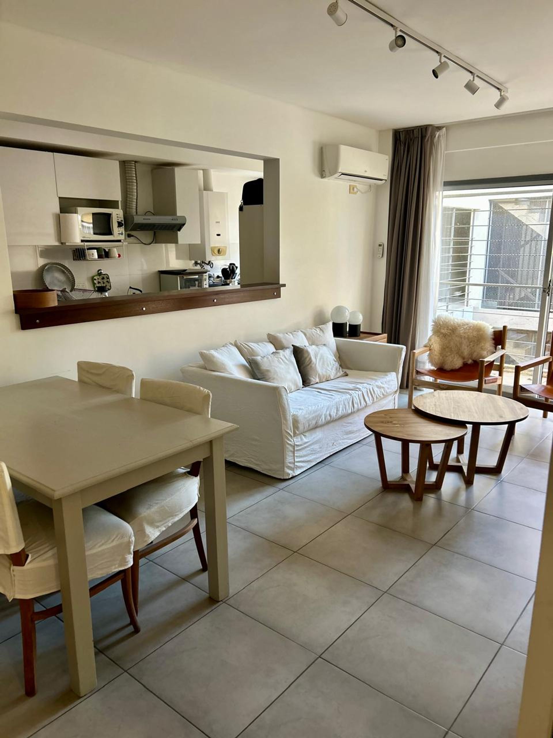 Excellent 2-room apartment! With parking.