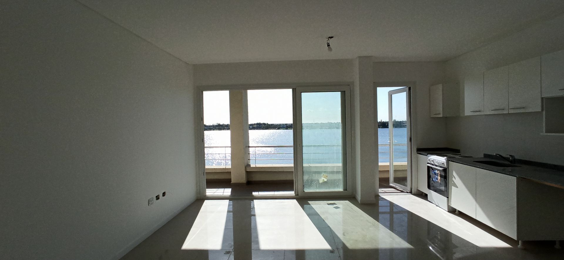 Venta Dpto 3 amb al lago CON RENTA