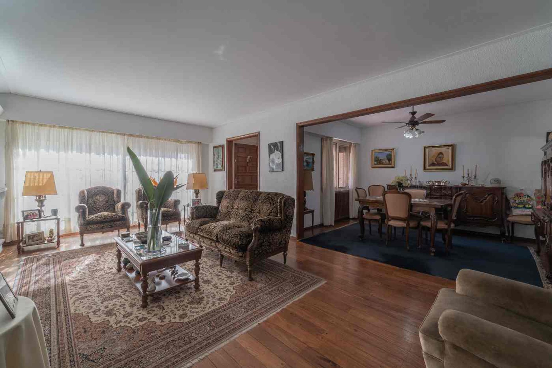 Venta Casa De 6 Ambientes Con Jardín En Martínez