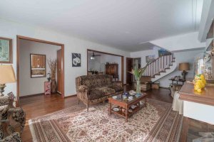 Venta Casa De 6 Ambientes Con Jardín En Martínez