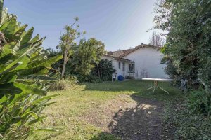 Venta Casa De 6 Ambientes Con Jardín En Martínez