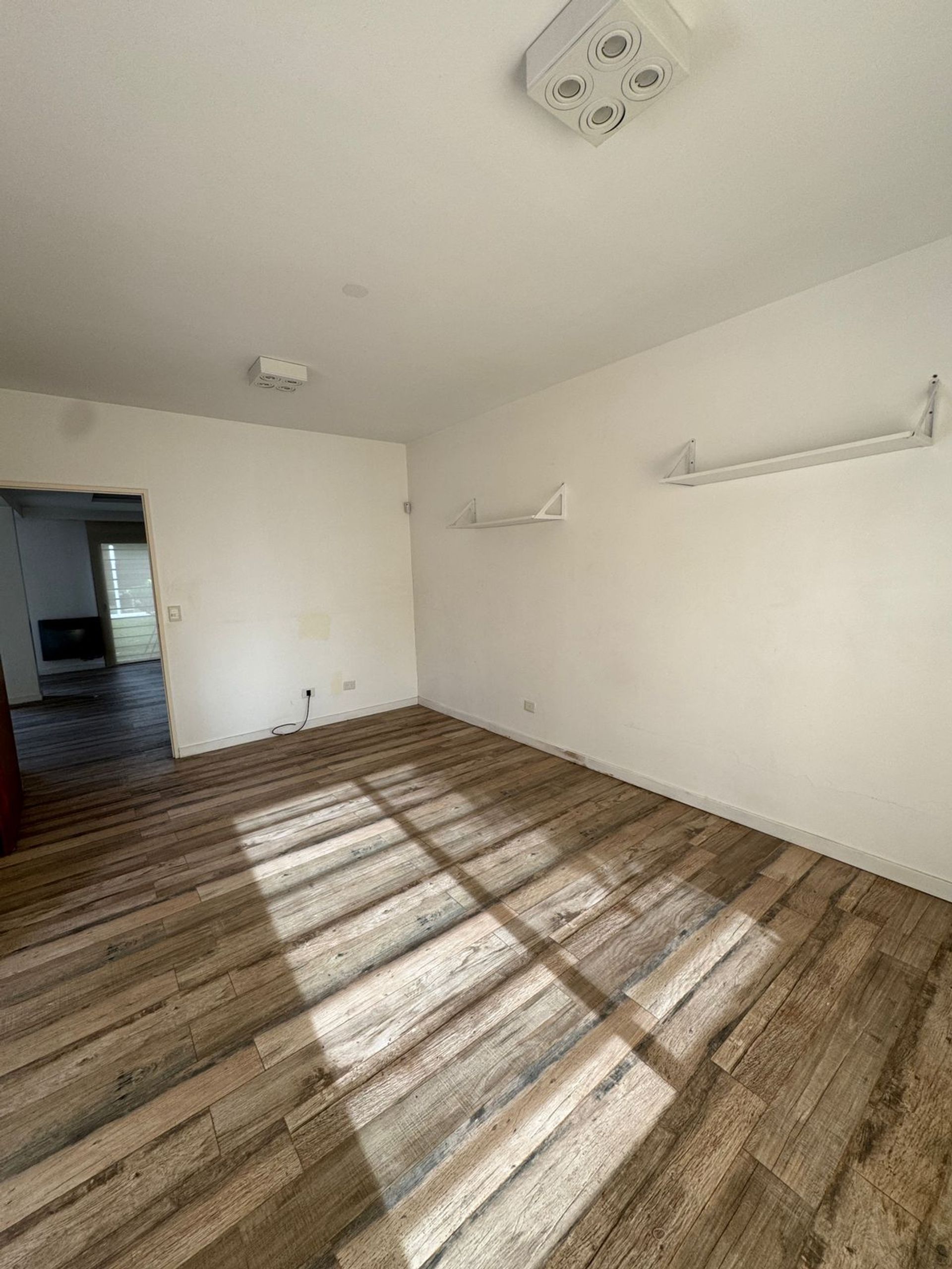 Venta Casa 4 Dormitorios La Horqueta San Isidro